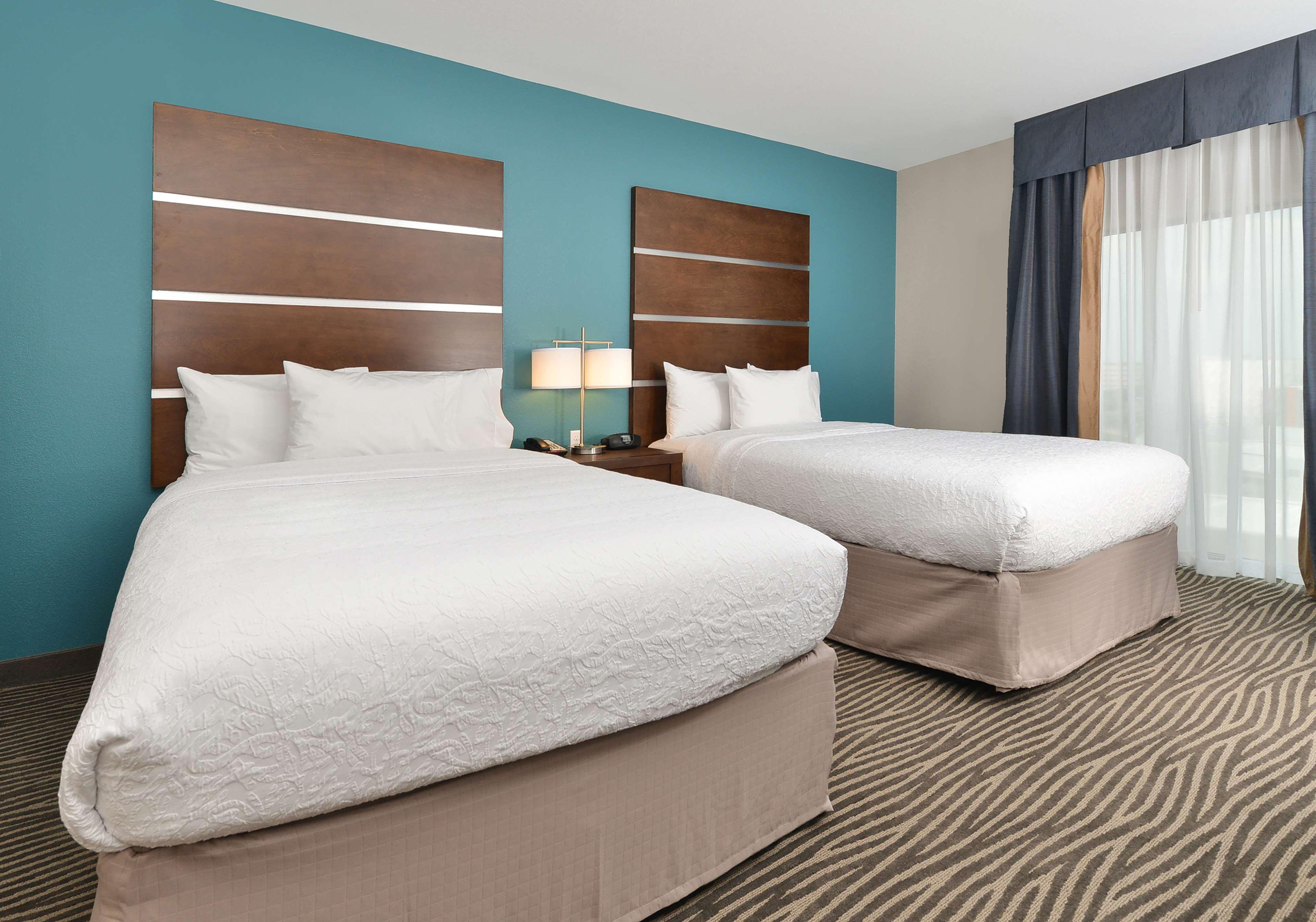 Hampton Inn & Suites Des Moines Downtown Екстериор снимка