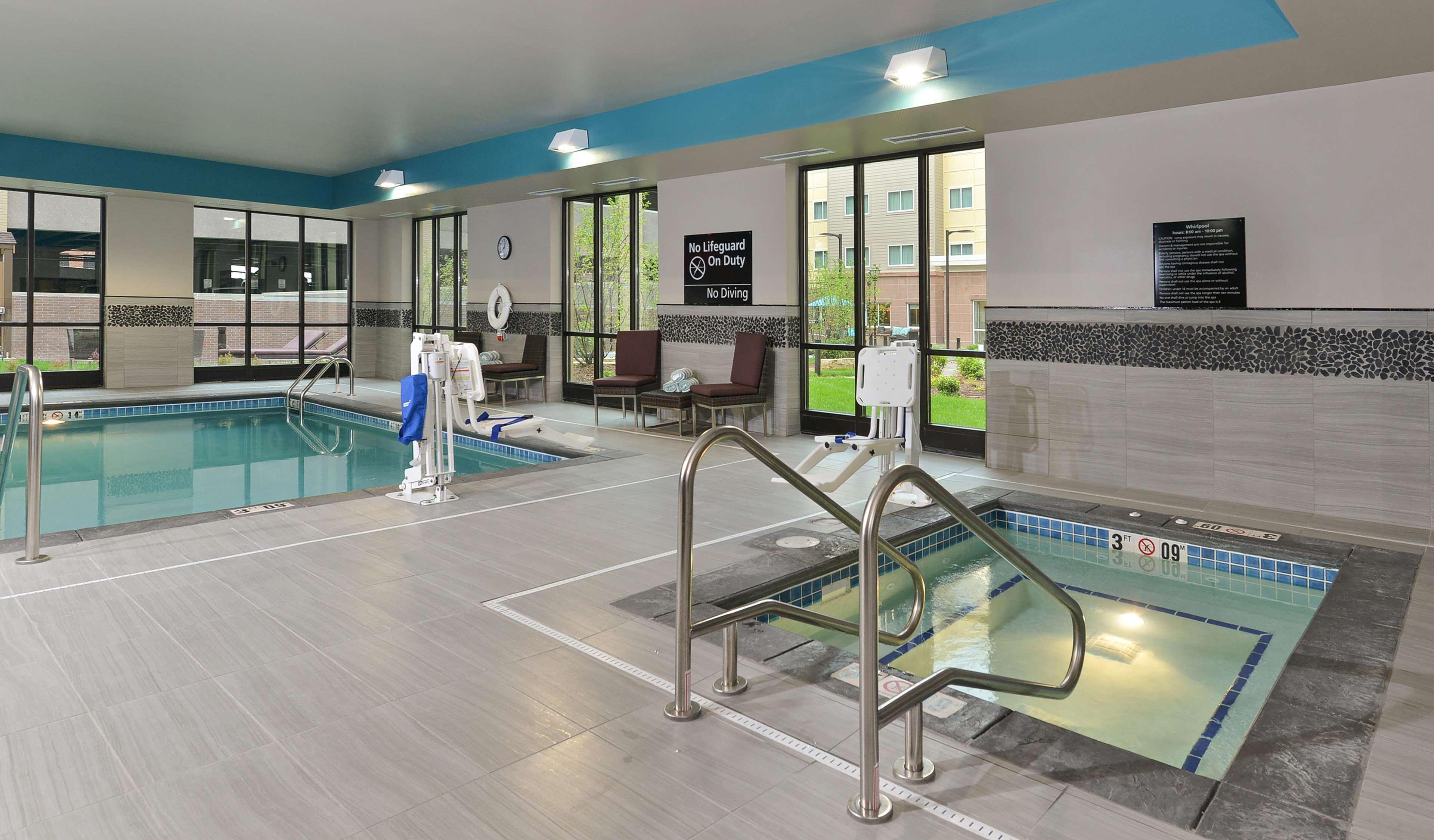 Hampton Inn & Suites Des Moines Downtown Екстериор снимка