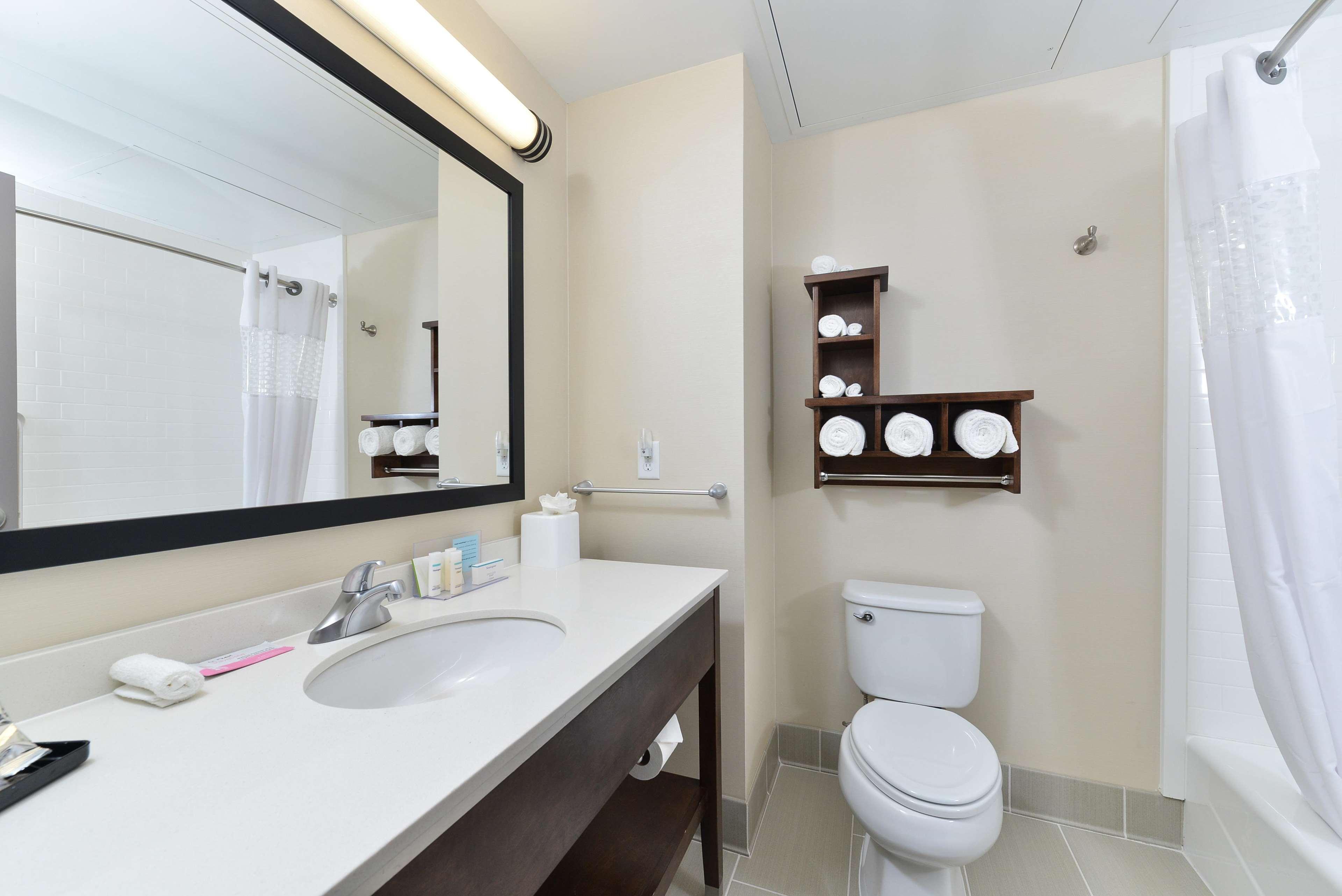 Hampton Inn & Suites Des Moines Downtown Екстериор снимка