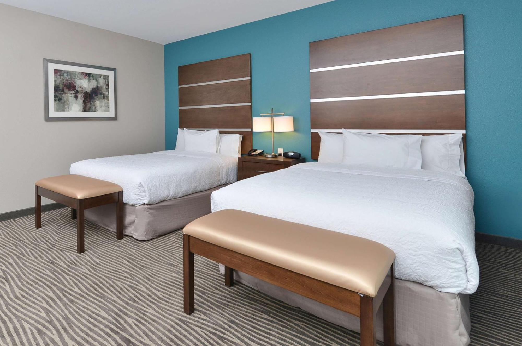 Hampton Inn & Suites Des Moines Downtown Екстериор снимка