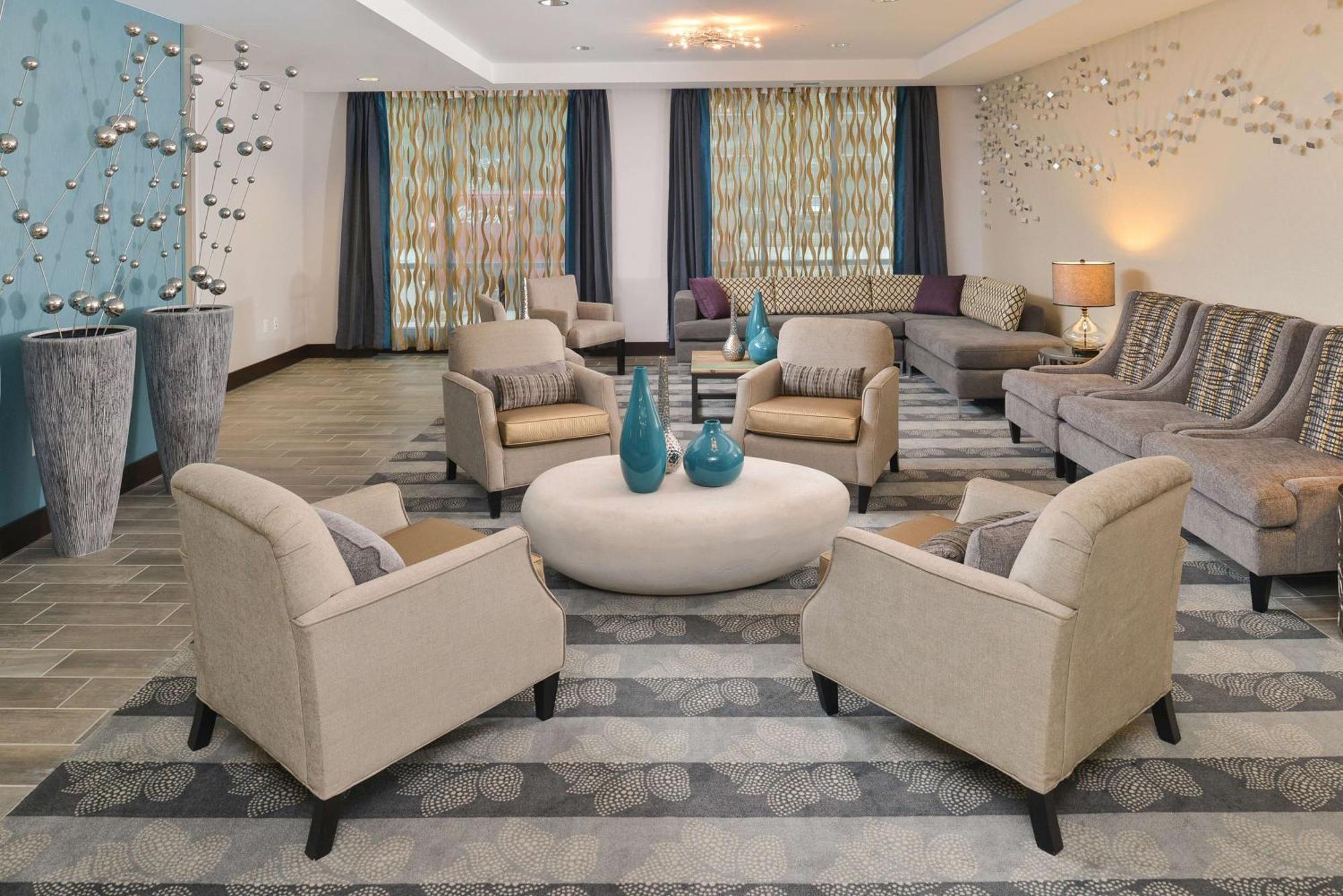 Hampton Inn & Suites Des Moines Downtown Екстериор снимка