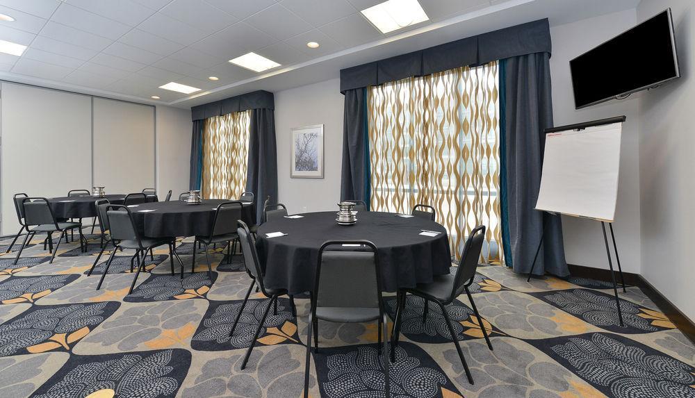 Hampton Inn & Suites Des Moines Downtown Екстериор снимка