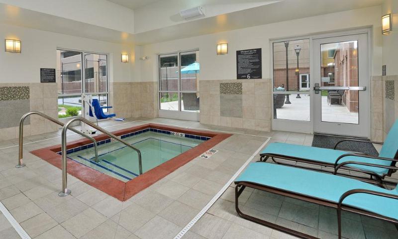 Hampton Inn & Suites Des Moines Downtown Екстериор снимка