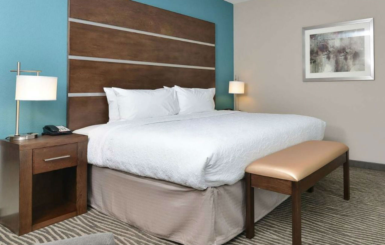 Hampton Inn & Suites Des Moines Downtown Екстериор снимка